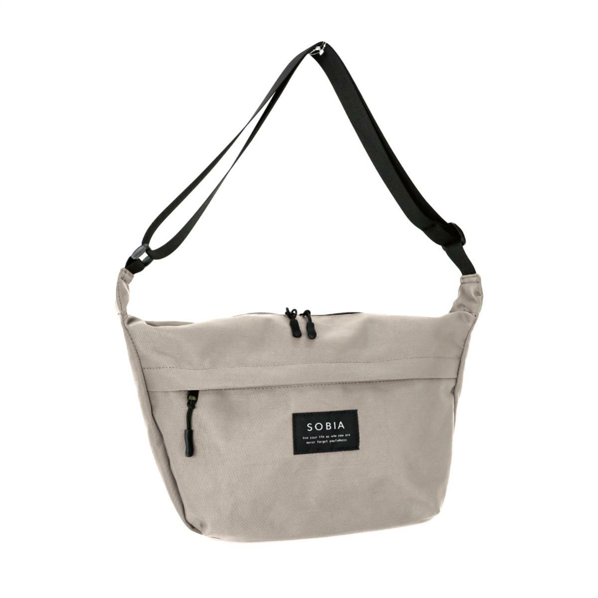 ライトベージュ