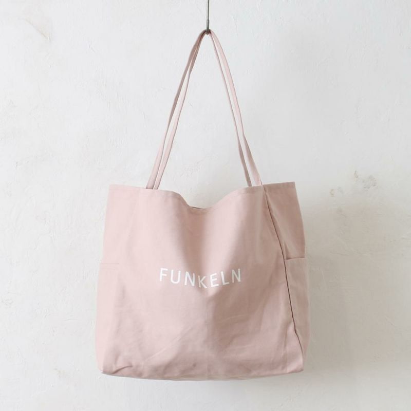 ピンク