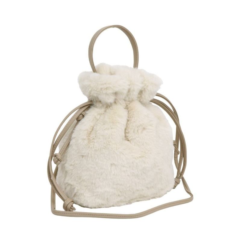 ライトグレージュ