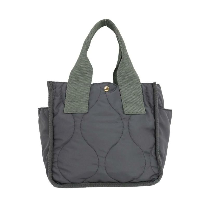 チャコールグレー